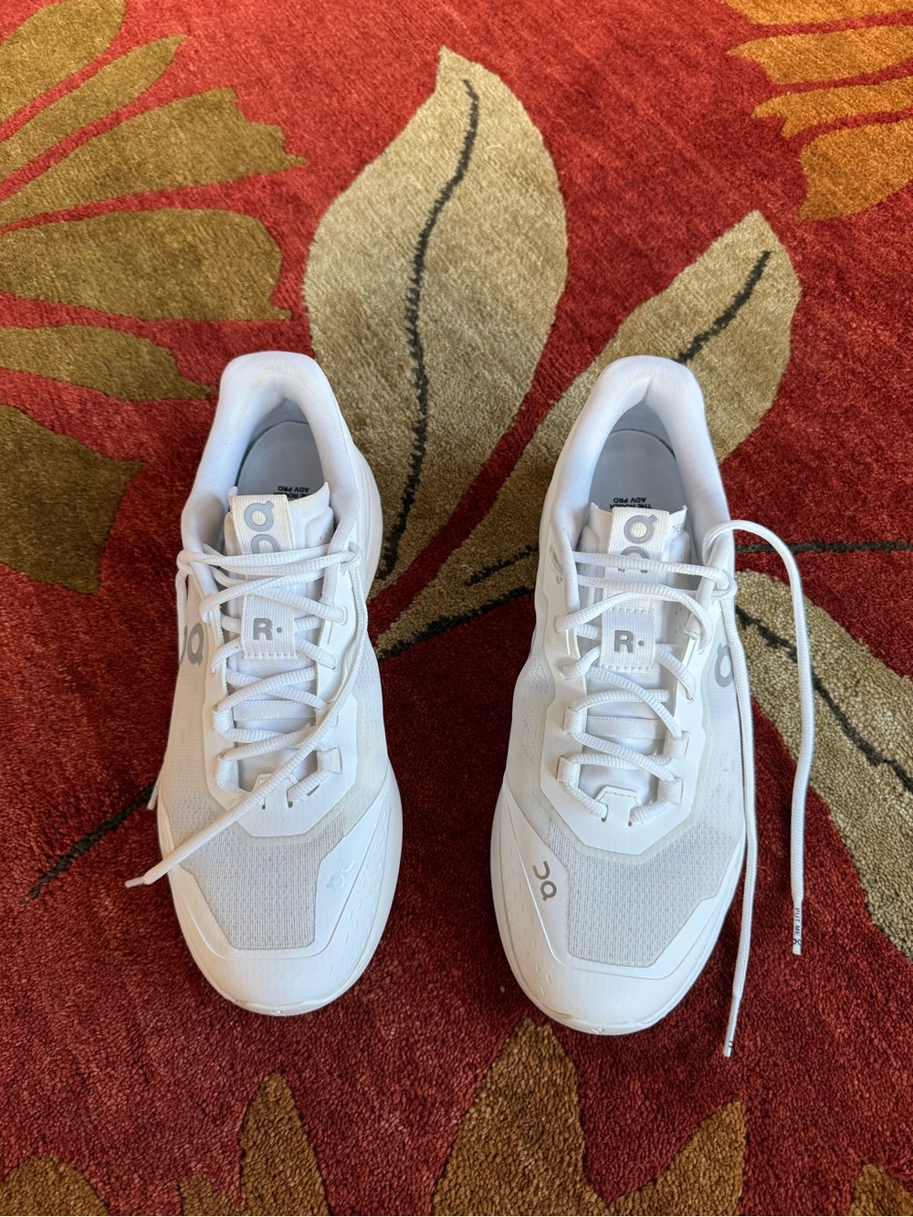 The Roger Advantage Pro Tennis/pickleball shoe